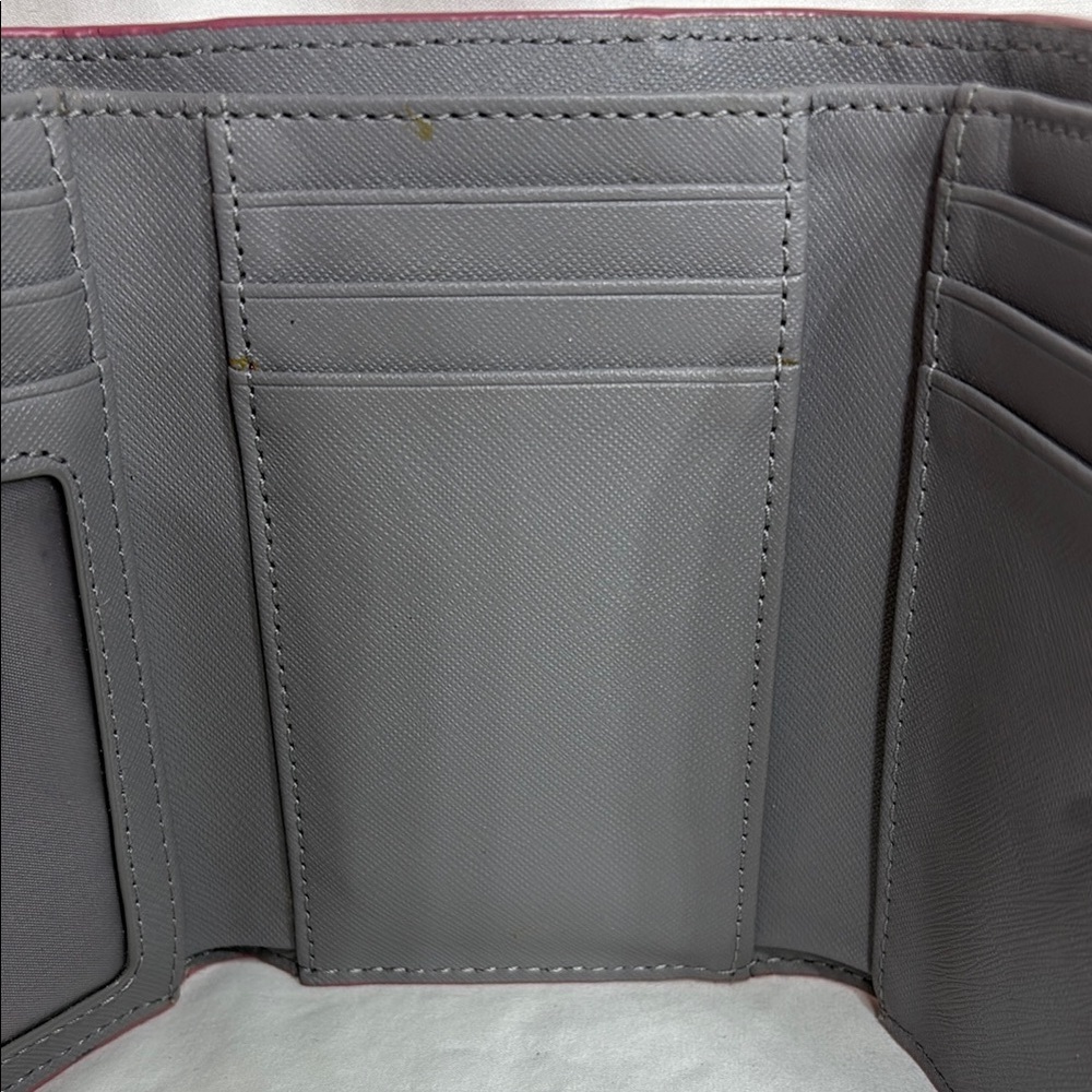 Fossil Trifold Pink Wallet with Ribbed Texture and Flap Closure - Picture 8 of 13